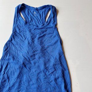 MOVING SALE Blue Mesh Breathe Tank Top | Gap Fit